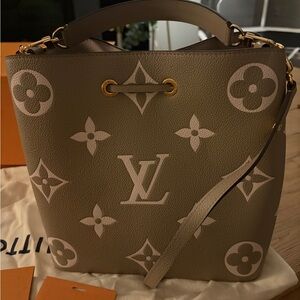 Louis Vuitton Grey/Tan NéoNéo MM
